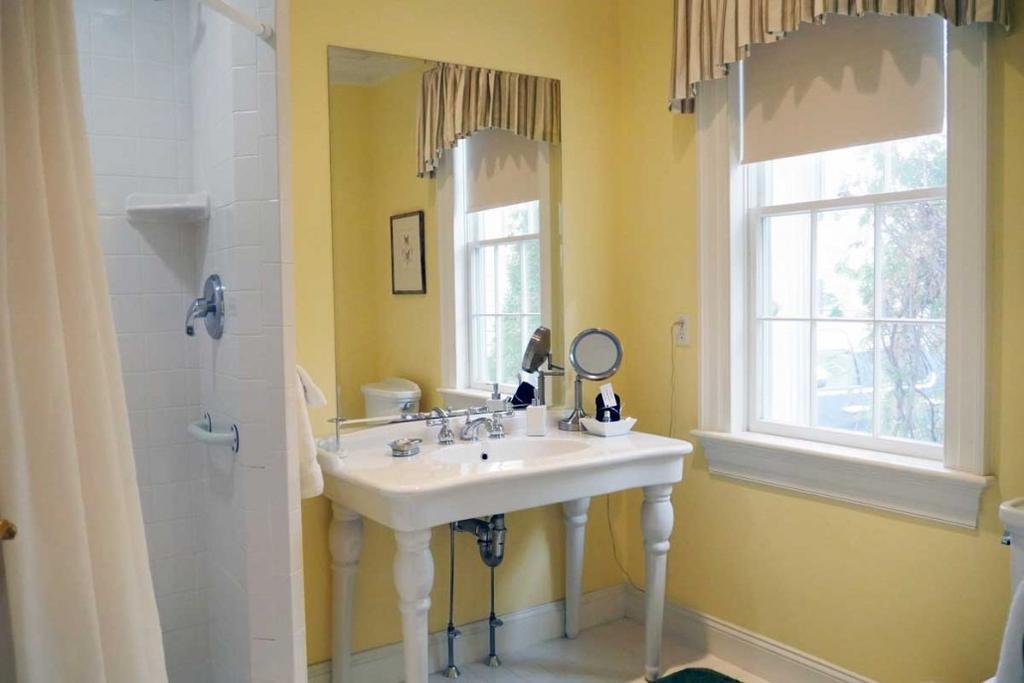 Compass Rose Inn Newburyport Extérieur photo